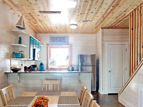 TC802 Townhome Located in Town, Close to beach, Shared Pool, Coastal Charm